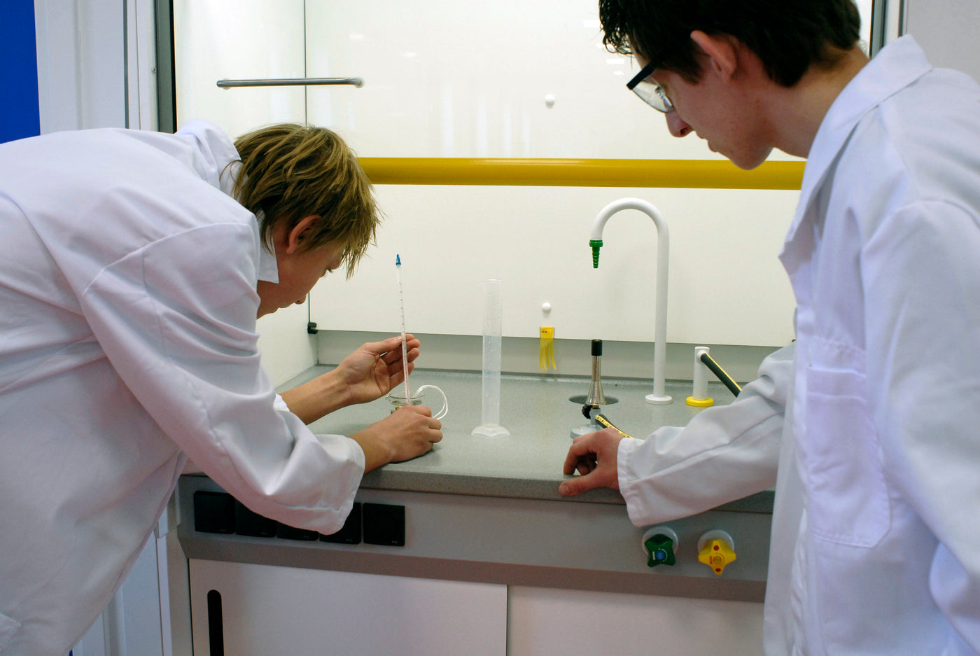 S+B laboratorium inrichting